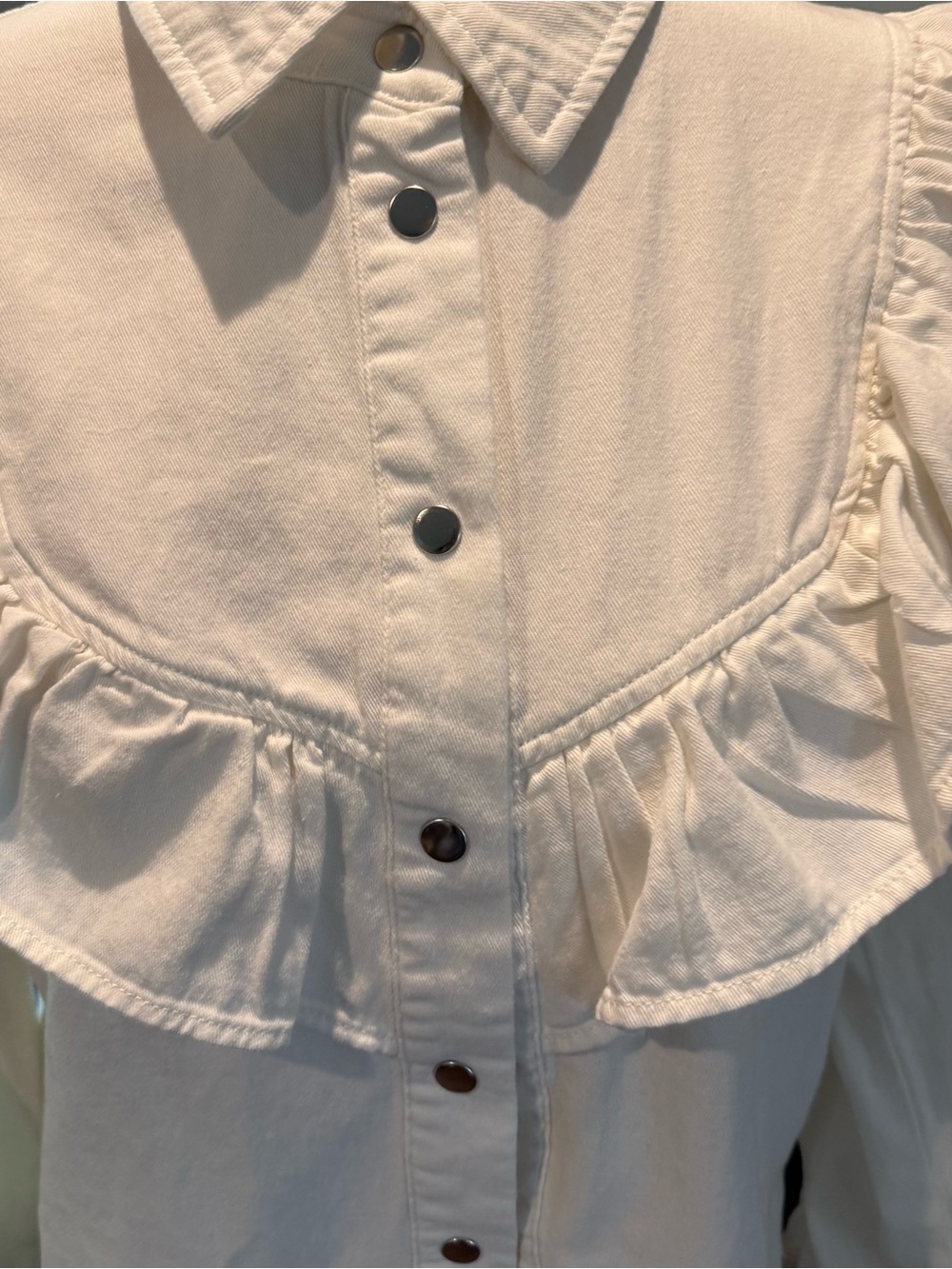 Motf Ruffle Snap Front Top Size Large - Picture 6 of 9
